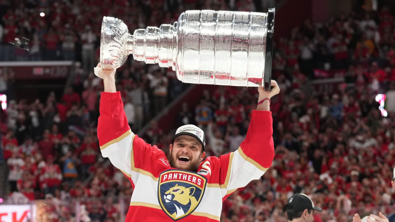 2025 26 Nhl Season To Begin With Tripleheader Nhl Com