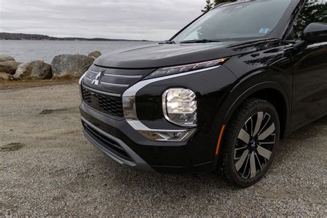 2025 Mitsubishi Outlander Review Gearjunkie Tested