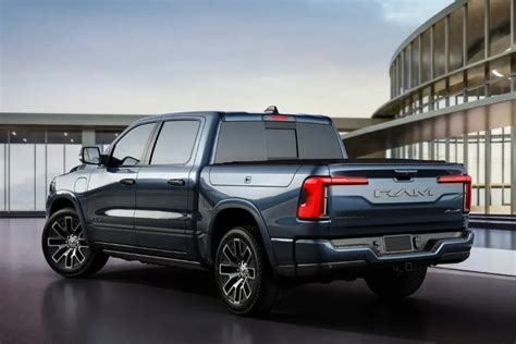 2025 Ram 1500 Ramcharger Everything That You Need To Know Evsbuzz Com