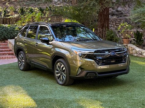 2025 Subaru Forester Preview