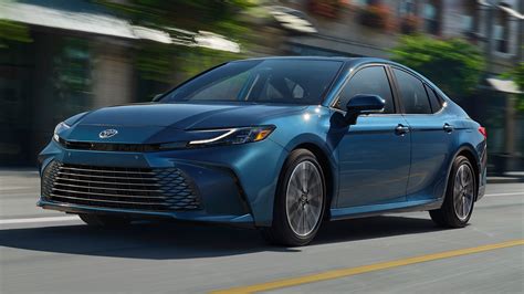 2025 Toyota Camry Review Expert Insights Pricing And Trims