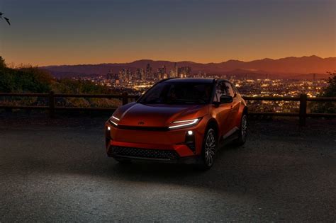 2026 Toyota C Hr Photo Gallery 2026 Toyota C Hr Photo Gallery