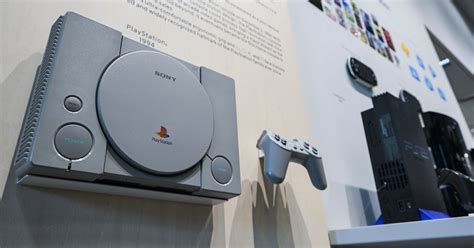 30 Years Ago Playstation S Biggest Risk Changed Gaming Forever