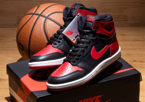 Air Jordan 1 High 85 Bred Store Lists