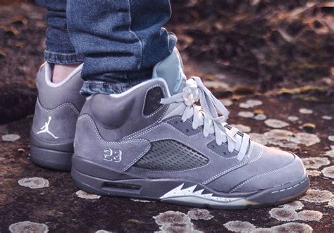 Air Jordan 5 Wolf Grey 2026 This Smash Hit From 2011 Is Expected To Be Back Next Year Did You Own A Pair Head To Our Bio For More Details Sneakermarketro Gg 2315 Tt