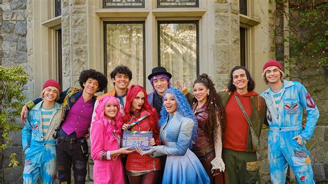 Amp 39 Descendants Wicked Wonderland Amp 39 Release Date Cast More J 14