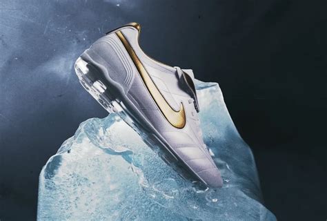 An Iconic Link Up Introducing Nike Cryoshot Created To Make Them Shiver Nikefootball