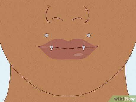 Angel Fangs 101 A Beginner S Guide To This Trendy Piercing