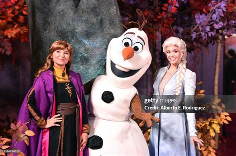 Anna Elsa And Olaf Attend The World Premiere Of Disney S Frozen 2 News Photo Getty Images