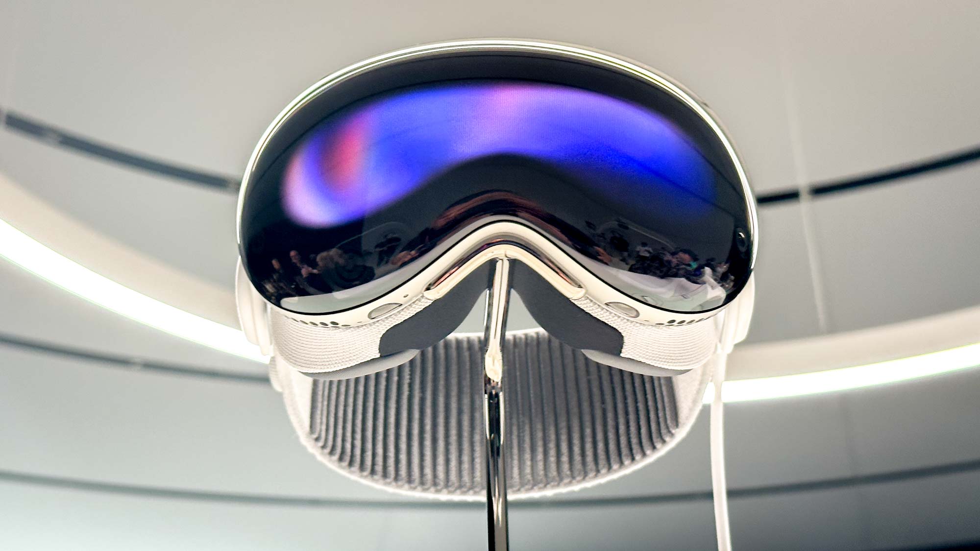 Unlock the Apple Vision Pro 2 Release Date: Your Quick Guide