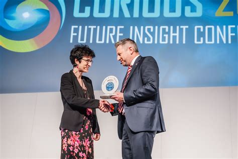 Awarding Johann Anton Merck Award 2024 Curious2027 Future Insight