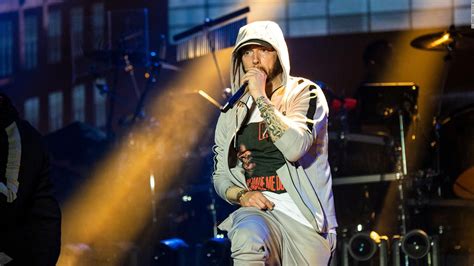 Eminem S Surprise New Album Draws Controversy