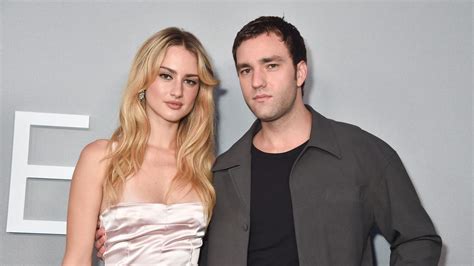 Jackson White Grace Van Patten Alicia Crowder Step Into The Hot Seat Where Is The Lie Elle