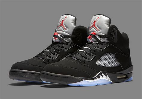 Jordan 5 Black Metallic Silver Full Release Info Sneakernews Com Air Jordans Retro Air