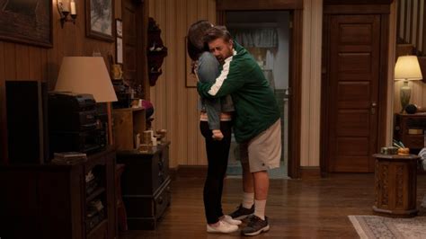 Kevin Can F K Himself Ends By Setting Its Sitcom World Ablaze Av Club Kevin Can F K Himself Ends By Setting Its Sitcom World Ablaze Av Club