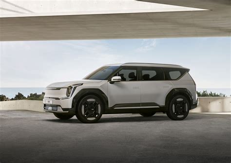 Kia Ev9 Electric Suv Revealed Here Are 6 Things You Need To Know Soyacincau