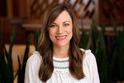 Lindsay Nicolet Erlc