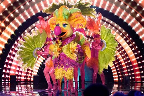 Masked Singer Season 12 Recap A Beyonc Pal Takes The Stage