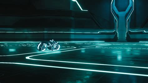 Movie Review Tron Hey Poor Player