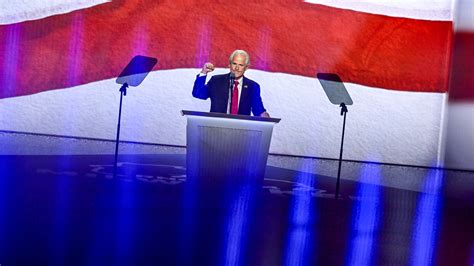 Peter Navarro Released From Prison Gives Fiery R N C Speech The New York Times