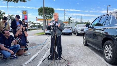 Peter Navarro Surrenders For Four Month Prison Sentence