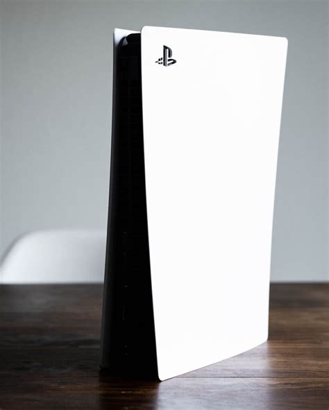 Playstation 5 Review Sony S New Console Is An Entertaining Behemoth The New York Times