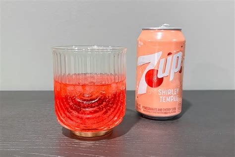 Review Shirley Temple 7Up