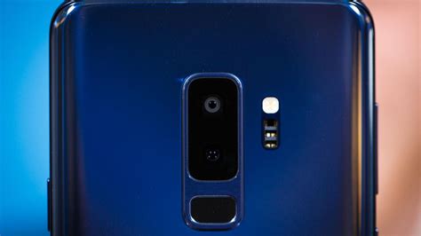 Samsung Galaxy S9 And S9 Plus Cameras Here S All That S New Cnet Samsung Galaxy S9 And S9 Plus Cameras Here S All That S New Cnet