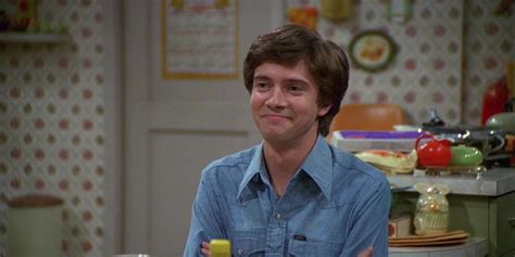 That 90S Show Topher Grace Says Filming Series Felt Like Christmas