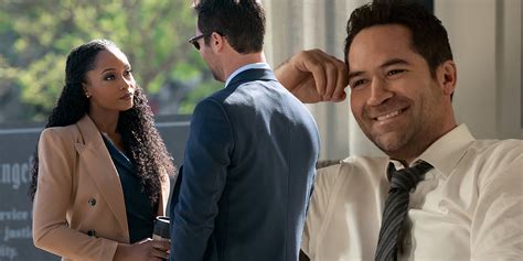 The Lincoln Lawyer Season 3 Finale Mickey Andrea S Relationship Lorna As A Lawyer More Exclusive