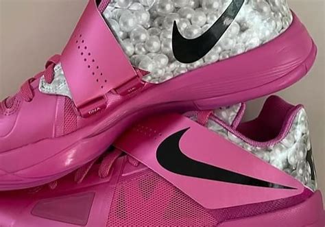 The Nike Kd 4 Aunt Pearl Is The Shoe That Started An Iconic Colorway In Depth Review And On Feet