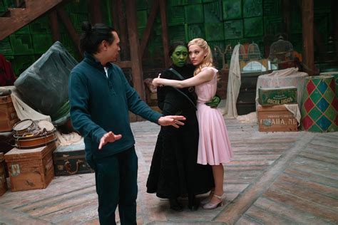 Wicked Explained Emerald City Scene Part 2 Plans And More Los Angeles Times