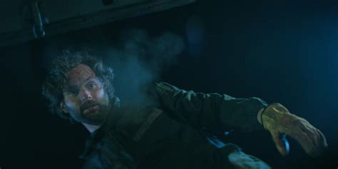 You Season 4 Recap What To Remember Before Season 5